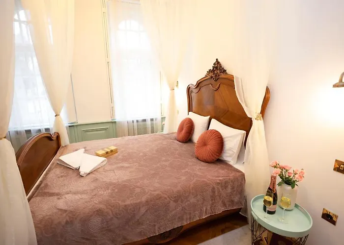 Villabaroque_eger 住宿加早餐酒店