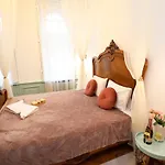 Villabaroque_eger Bed & Breakfast
