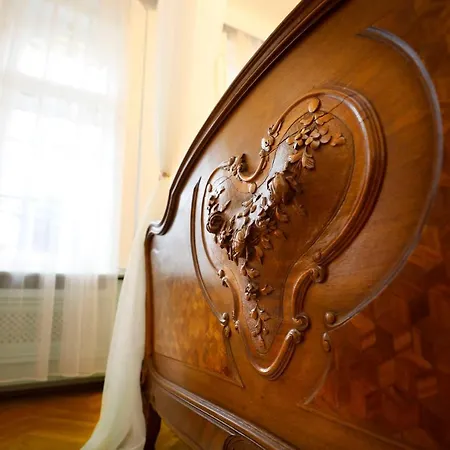 Villabaroque_eger Bed and breakfast 3*