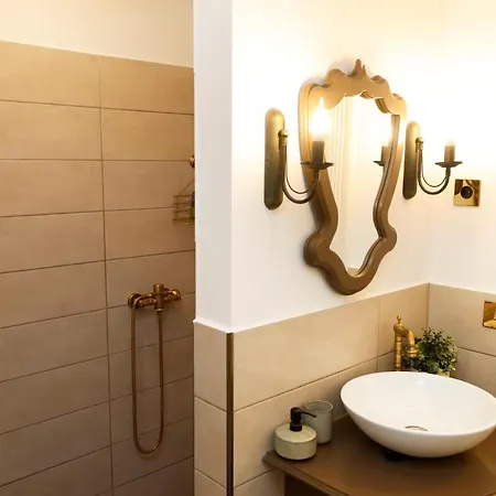 Bed & Breakfast Villabaroque_eger *