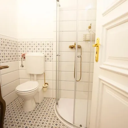 Bed & Breakfast Villabaroque_eger Eger