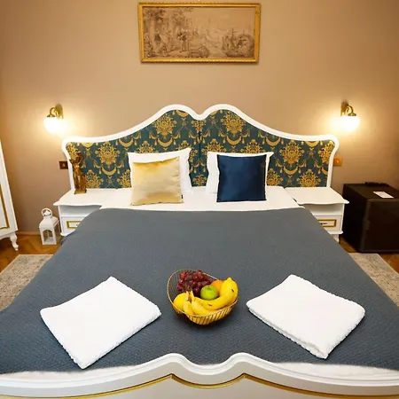 Bed & Breakfast Villabaroque_eger *