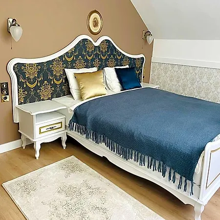 Villabaroque_eger Bed & Breakfast