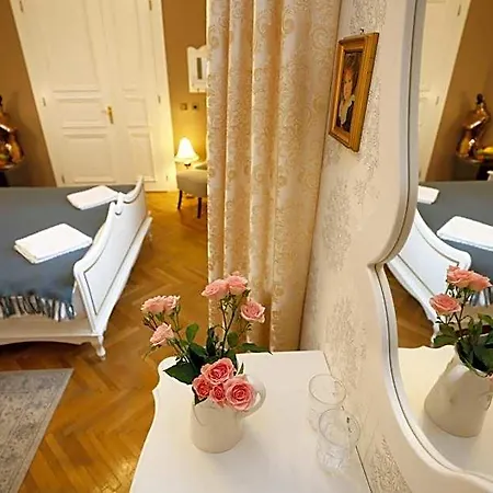Villabaroque_eger Bed & Breakfast Eger