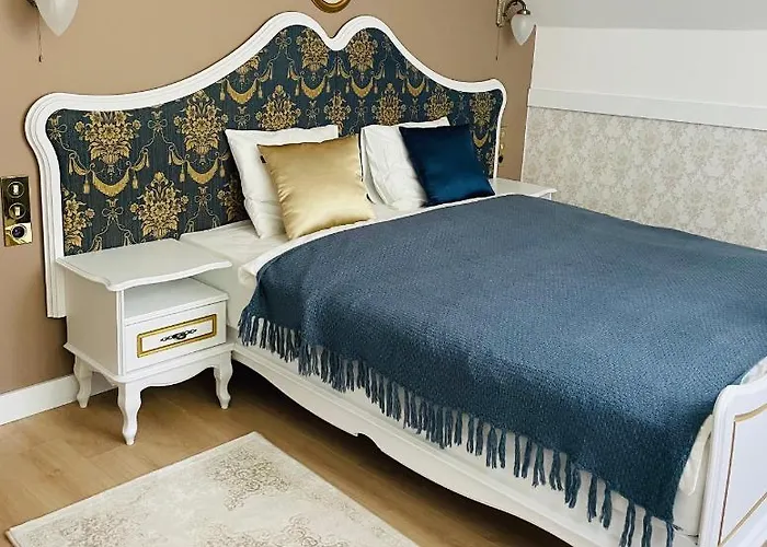 Villabaroque_eger Nocleg ze śniadaniem